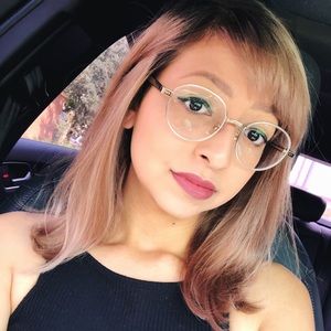 Meet your Posher, Kimberly